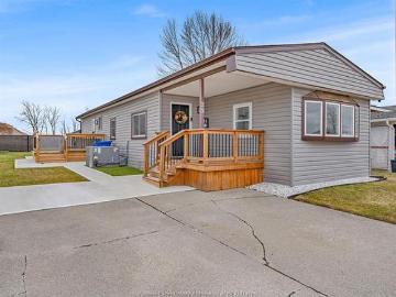 25 Parkside, Mcgregor, ON, N0R 1J0 house for sale | Listing ID 26014 | Royal LePage