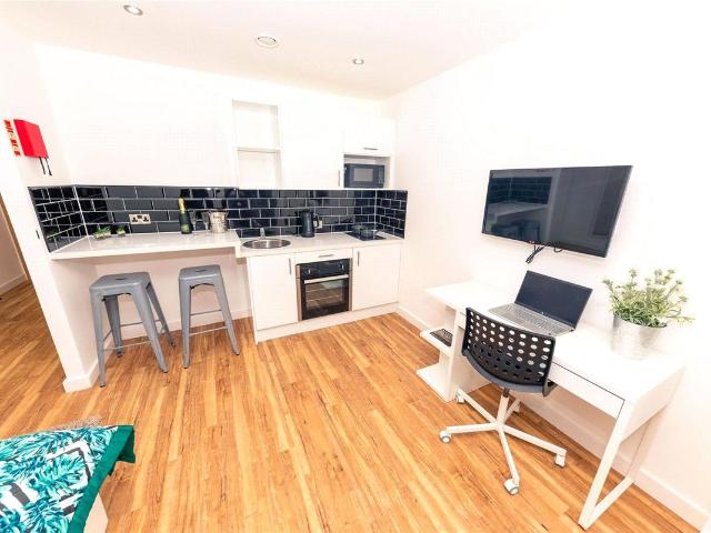25 Plaza Boulevard, Liverpool L8, Studio to rent, £780 pcm | PrimeLocation