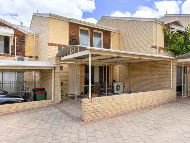 2/5 Primula Close, Murdoch, WA 6150