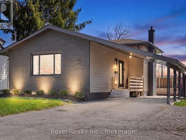 25 Riverview Road, Kawartha Lakes Lindsay, ON, K9V 1B2 house for sale | Listing ID X13683 | Royal LePage