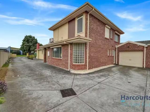 2/5 Ruth Street, ST ALBANS, VIC 3021 Apartment for Rent