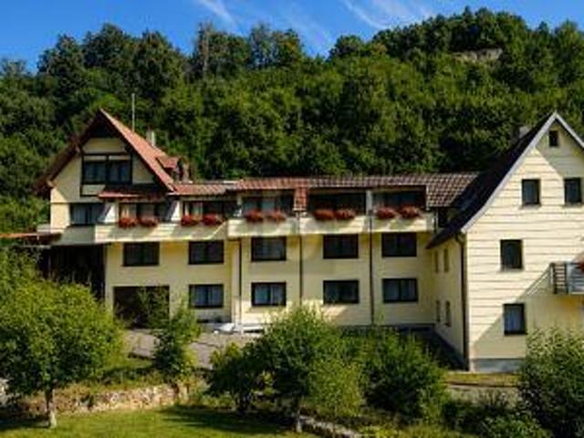 25 Schlafzimmer Villa Oberndorf Am Neckar Oberndorf Am Neckar 105878953