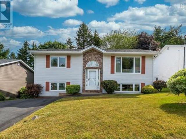 25 Sawyer Crescent, Middle Sackville, NS, B4E 2T5 house for sale | Listing ID 202617 | Royal LePage