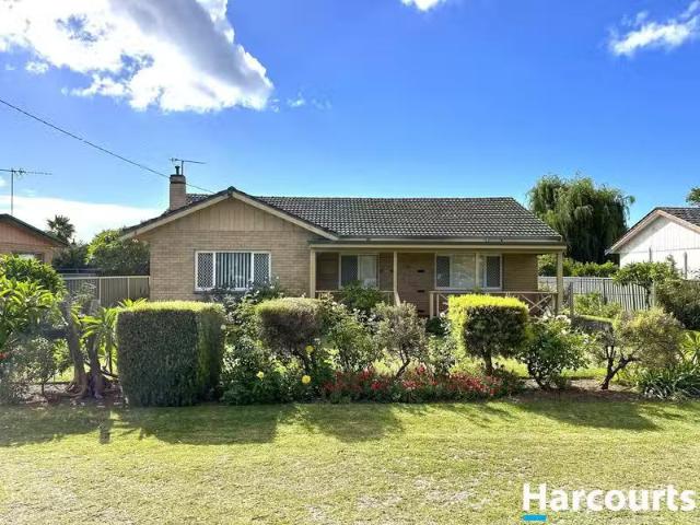 25 Simon Street, WEST BUSSELTON, WA 6280 House for Rent