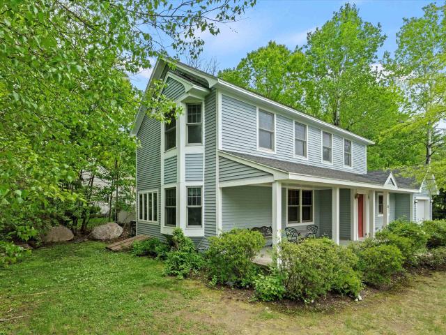 25 Sweetbrier Way