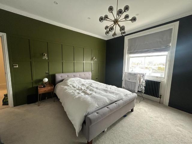 25 St. Aubyns, East Sussex BN3 3 bed flat to rent £2,750 pcm £635 pw