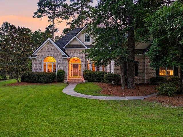 25 Stonington Dr