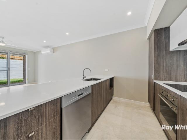 25 Suncrest Mews