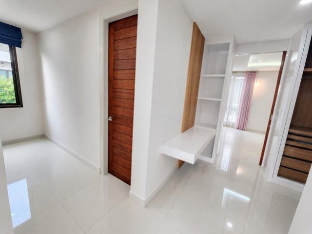 25นาที สาทร 16กม. 2ชั้น Pool Villa 5 6นอน เพชรเกษม69 สารสาสน์บางบอน 300 ม. แอร์ 7 ตัว 7น้ำ 440ตร.ม. 105ตร.ว. ใกล้ Zanook Wake Park