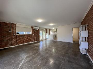 Melton South, Victoria