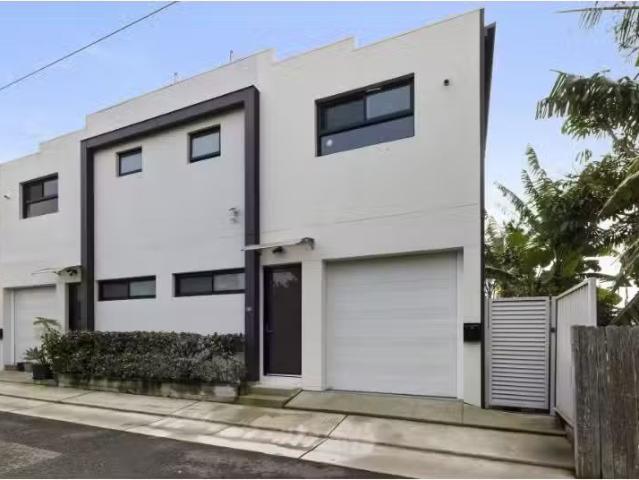 25A Russell Lane, Sans Souci House for rent Listed by Leasing.