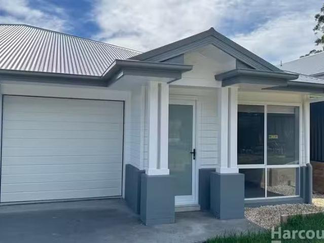 25B Coppice Road, Thrumster, NSW 2444 Duplex / Semi Detach.