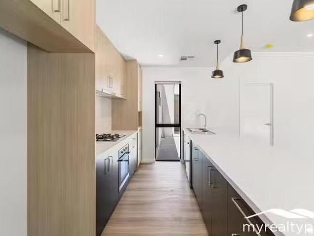 25B Hannans Street, Morley, WA 6062