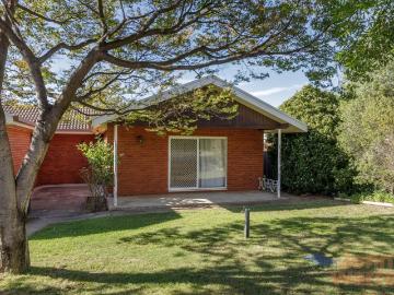 Curtin, Weston Creek, Yass Valley, Victoria