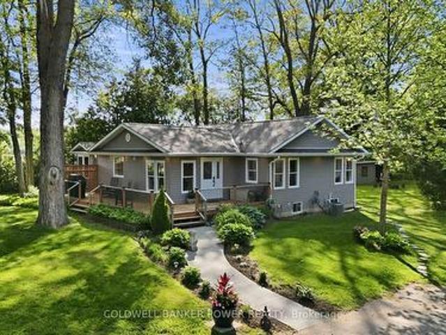 26041 Queens Line, West Elgin, ON, N0L 2P0 house for sale | Listing ID X13575 | Royal LePage