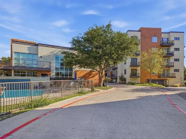 2604 Museum Way # 2106