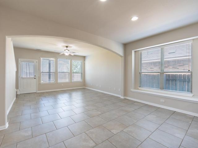 2604 Auburn Chestnut Ln