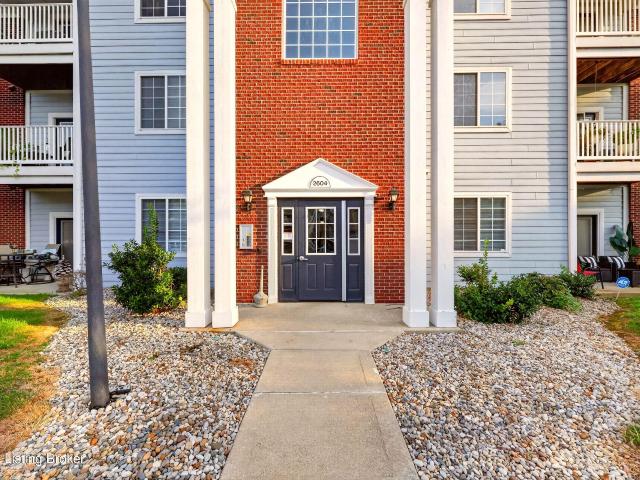 2604 Aristocrat Pl 303