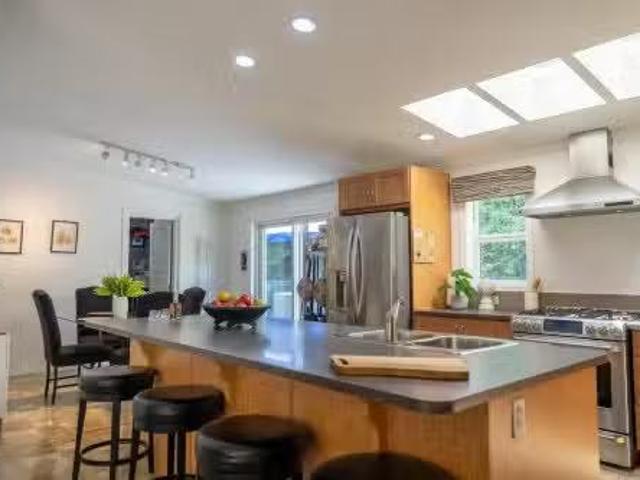 2604 Dory Way, Pender Island, BC, V0N 2M2 house for sale Li.
