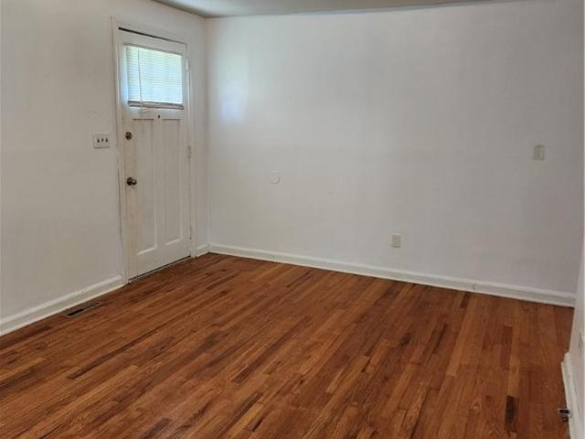 2605 Pickett Street