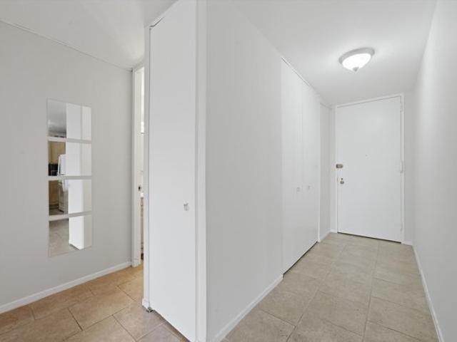 2605 S Indiana Avenue # 304
