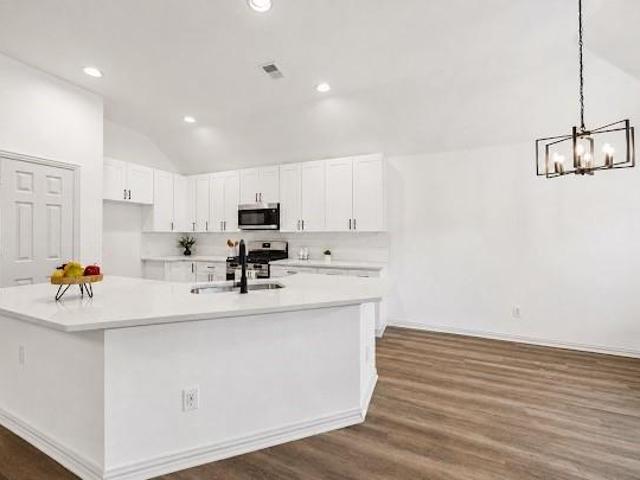 2606 Brittany Drive
