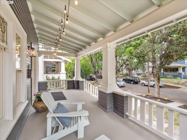 2607 NE 14TH AVE