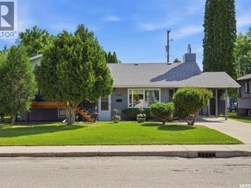 2607 Dufferin Avenue, Saskatoon, SK, S7J 1C7 house for sale | Listing ID SK040218 | Royal LePage