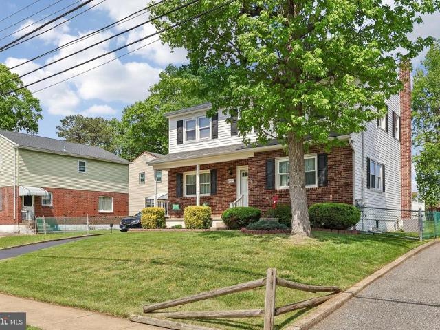2607 Grand