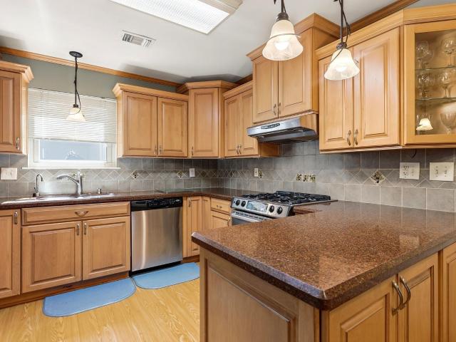 2607 Lehigh Dr