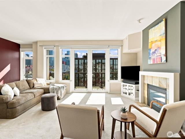 2607 Western Avenue # 1002