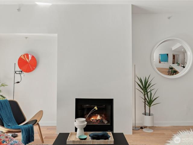 2607 Western Avenue # 302