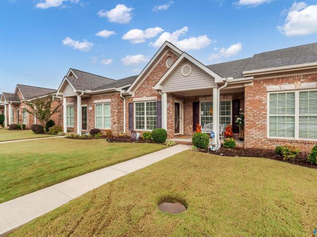 2608 Brompton Lane