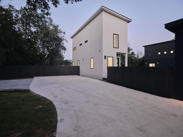 2609 Davis Ln, Unit 2, Austin, TX 78748 | MLS #3456