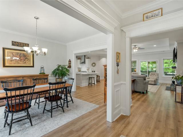 2609 Dog Leg Lane