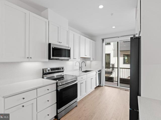 2609 Platt Ct NW, Washington, DC 20422 | MLS #DCDC2273