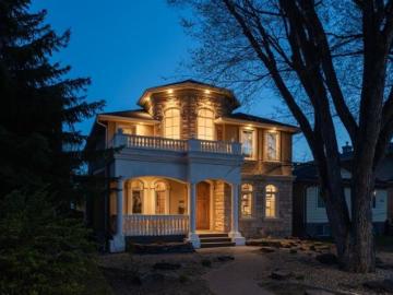 West Hillhurst, Calgary, Alberta - Garden