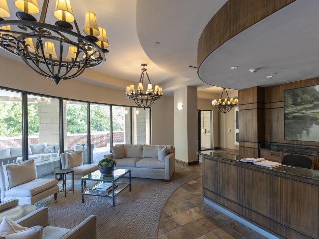 2600 Highland Avenue # 406