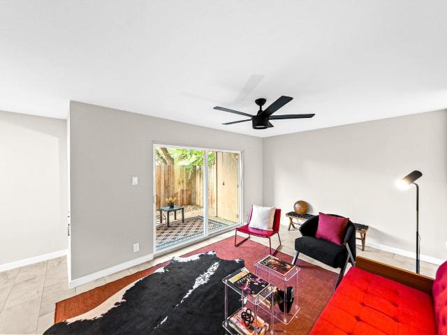 2600 Penny Ln # 118