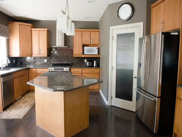 2600 sqft 4 Bed / 3.5 Bath Home in MacTaggart with finished basement