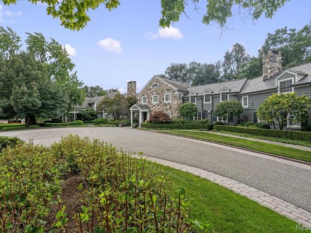 2600 Turtle Lake Drive