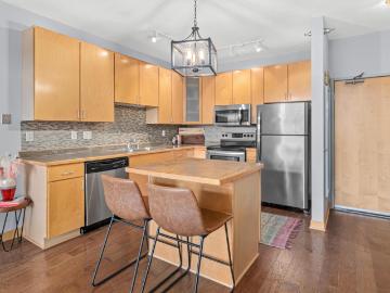 2600 University Ave SE, Unit 319, Minneapolis, MN 55414 | MLS #7028