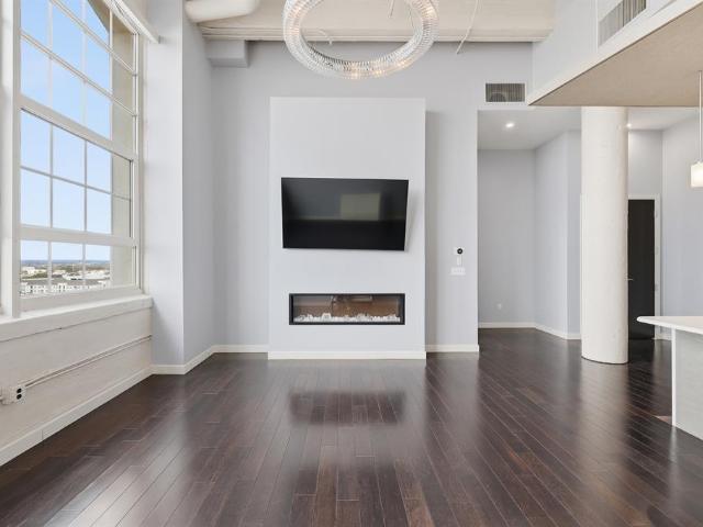 2600 W 7th St, Unit 1827, Fort Worth, TX 76107 | MLS #21158