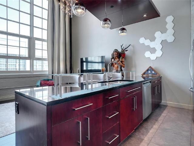 2600 W 7th Street # 1807