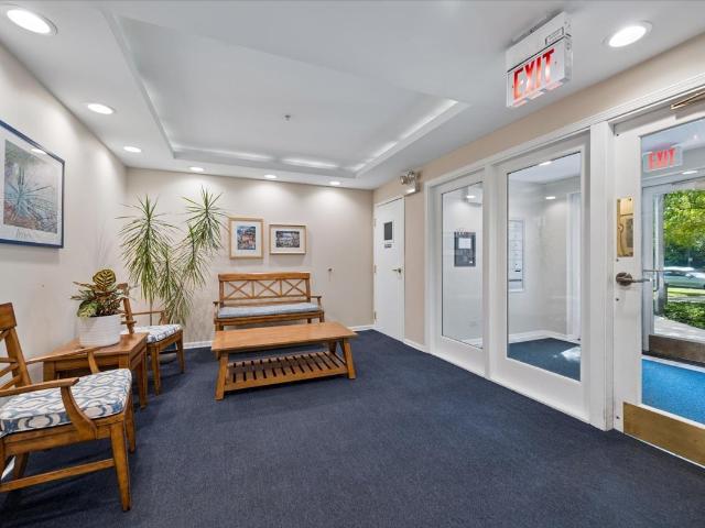 2601 Central Street # 402