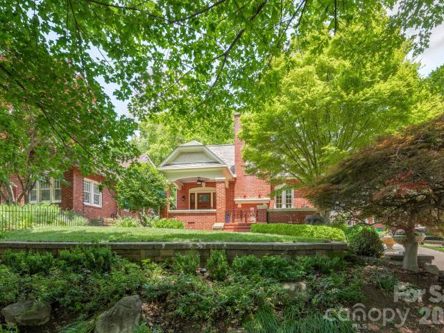 2601 E 5th Street