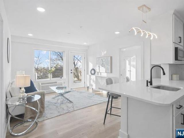 2601 Jane Street # 3 03