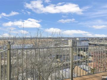 2601 Jane Street # 404