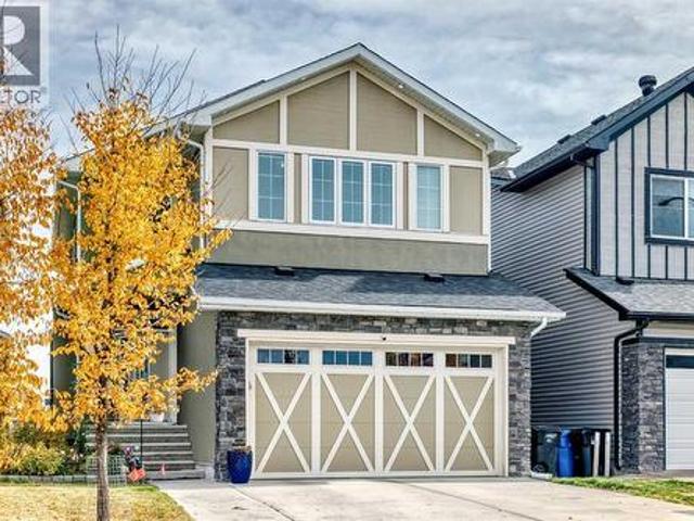 260 Corner Meadows Manor Ne, Calgary, AB, T3N 1J7 house for sale | Listing ID A2351 | Royal LePage