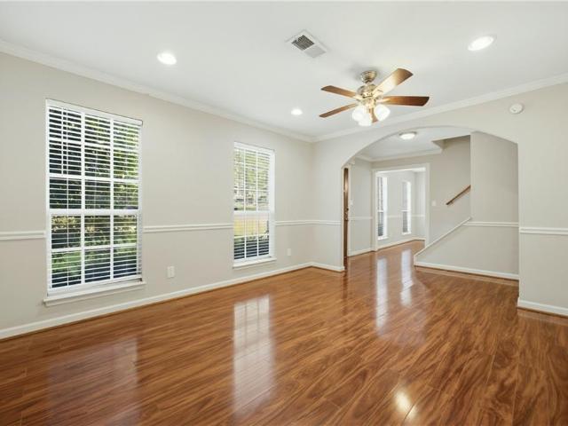 260 Barrington Drive E